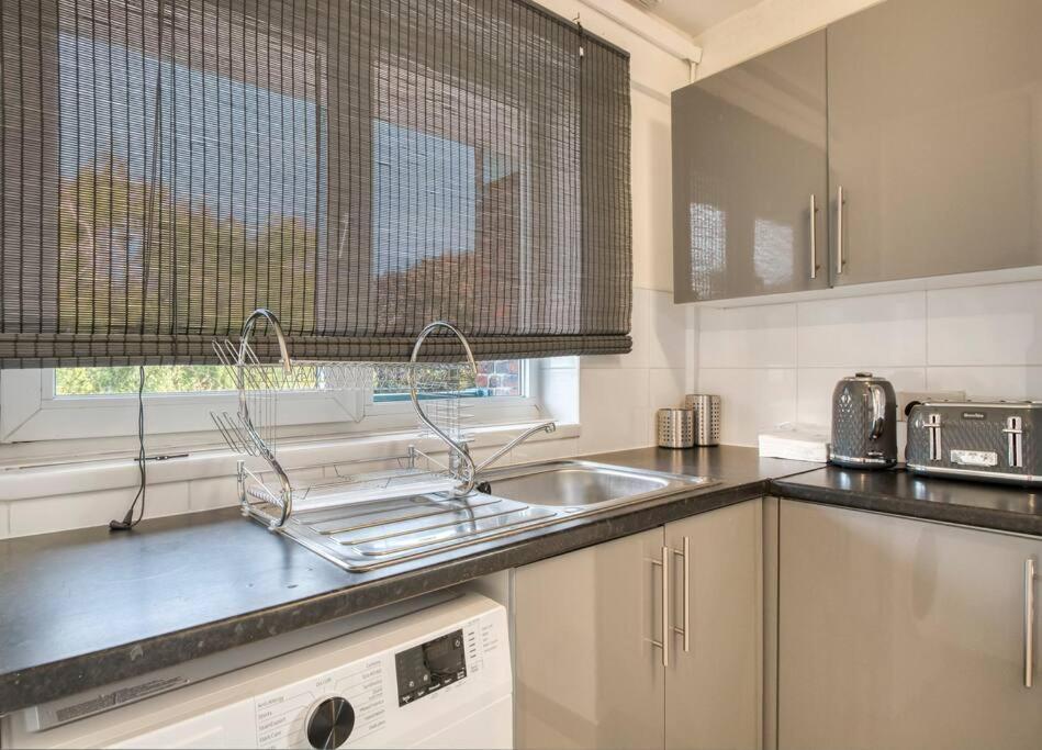 Kings Cross Apartment 4 Br ลอนดอน ภายนอก รูปภาพ